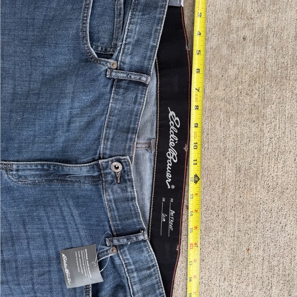 $80 NWT Eddie Bauer Women’s Boyfriend Slim Jeans Size 18 W, Inseam 29” - Picture 5 of 11